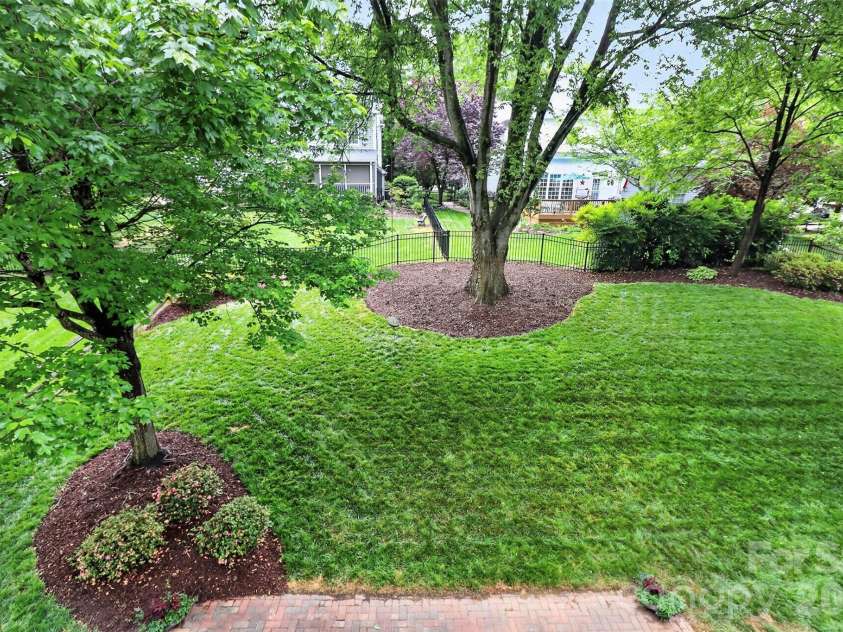 16147 Glen Miro Drive, Huntersville, NC 28078.  MLS# CAR4364348, YatesRealty ID 18683. 