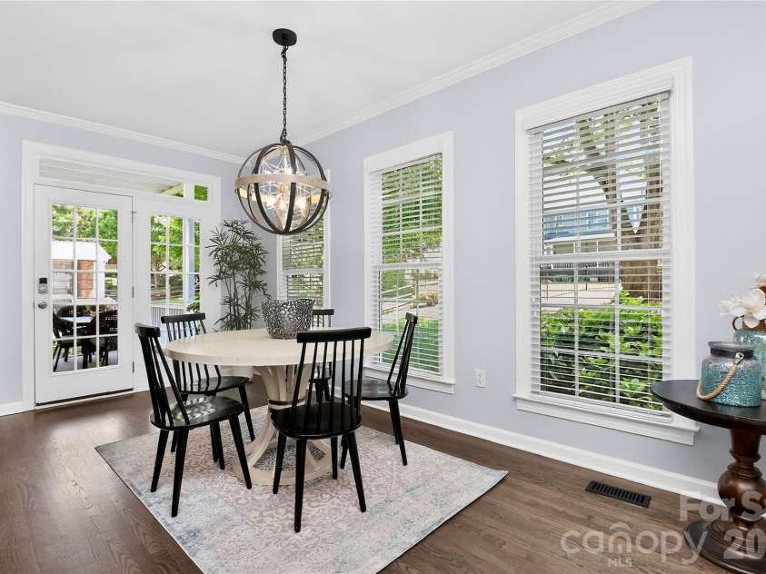 16147 Glen Miro Drive, Huntersville, NC 28078.  MLS# CAR4364348, YatesRealty ID 18683. 