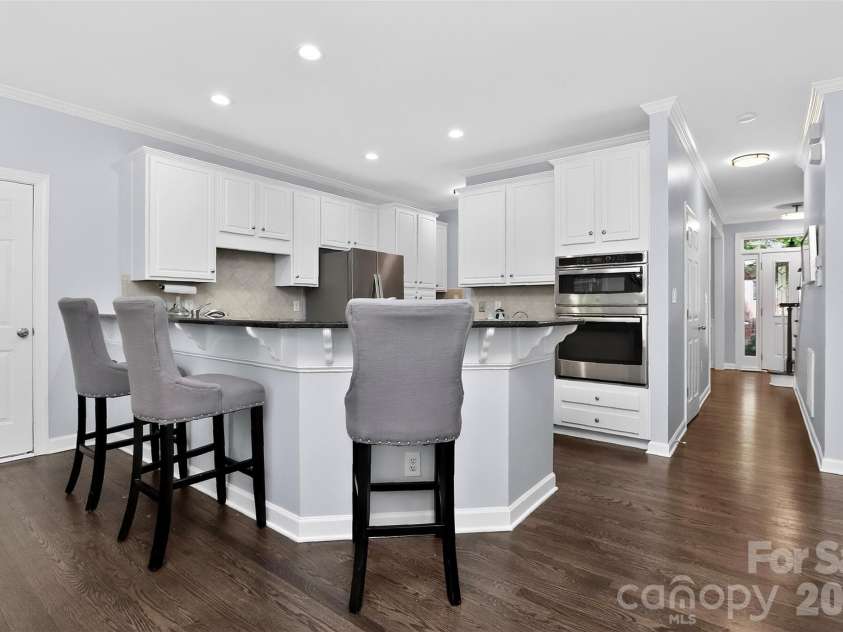 16147 Glen Miro Drive, Huntersville, NC 28078.  MLS# CAR4364348, YatesRealty ID 18683. 