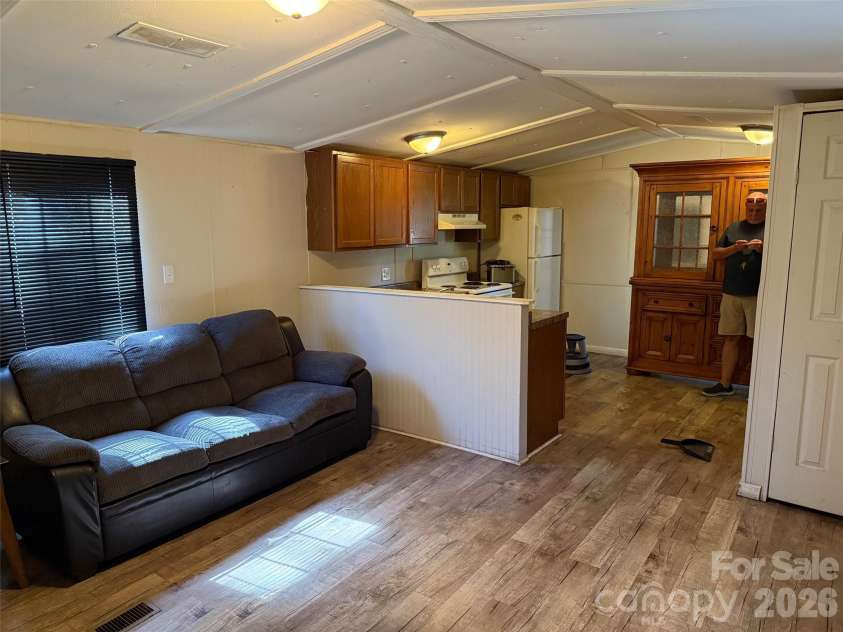 281 Phillips Drive, Forest City, NC 28043.  MLS# CAR4365178, YatesRealty ID 18684. 
