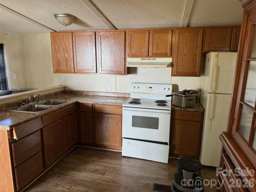 281 Phillips Drive, Forest City, NC 28043.  MLS# CAR4365178, YatesRealty ID 18684. 
