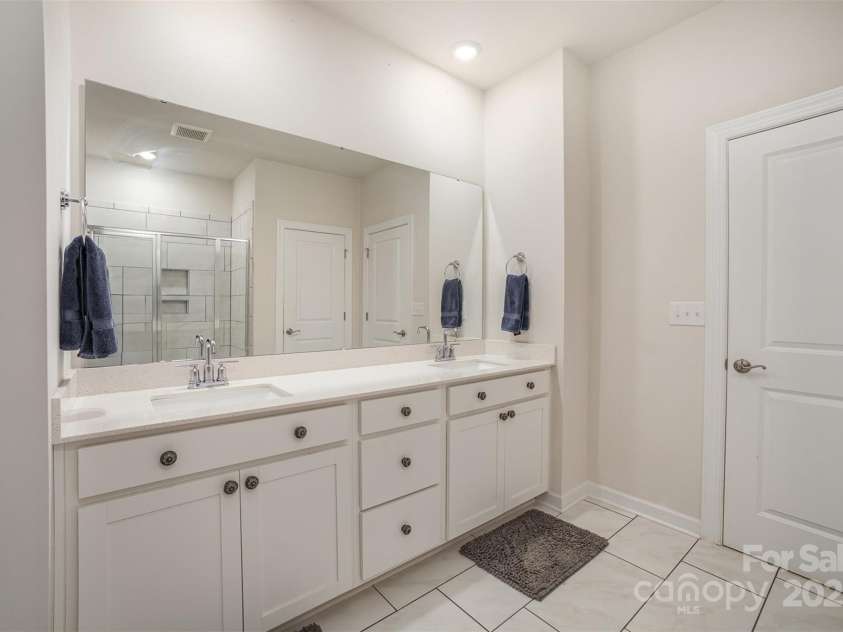 7518 Porrera Street, Charlotte, NC 28214.  MLS# CAR4243216, YatesRealty ID 18685. 