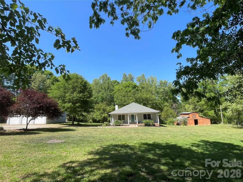 2031 Redskin Trail, Iron Station, NC 28080.  MLS# CAR4376461, YatesRealty ID 18686. 