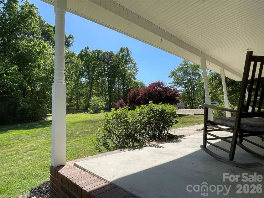 2031 Redskin Trail, Iron Station, NC 28080.  MLS# CAR4376461, YatesRealty ID 18686. 