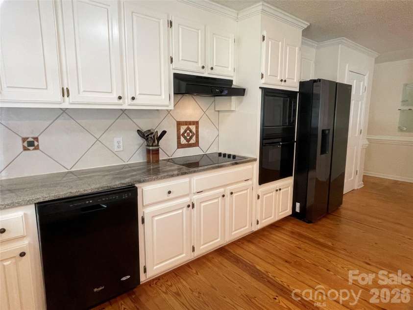 2031 Redskin Trail, Iron Station, NC 28080.  MLS# CAR4376461, YatesRealty ID 18686. 
