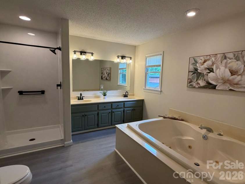 2031 Redskin Trail, Iron Station, NC 28080.  MLS# CAR4376461, YatesRealty ID 18686. 