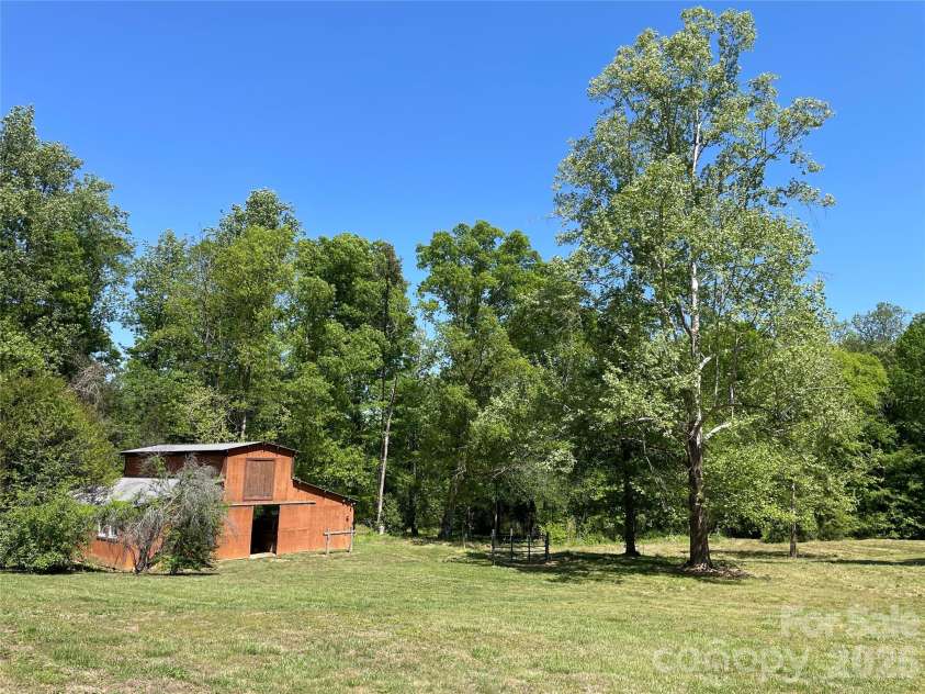 2031 Redskin Trail, Iron Station, NC 28080.  MLS# CAR4376461, YatesRealty ID 18686. 