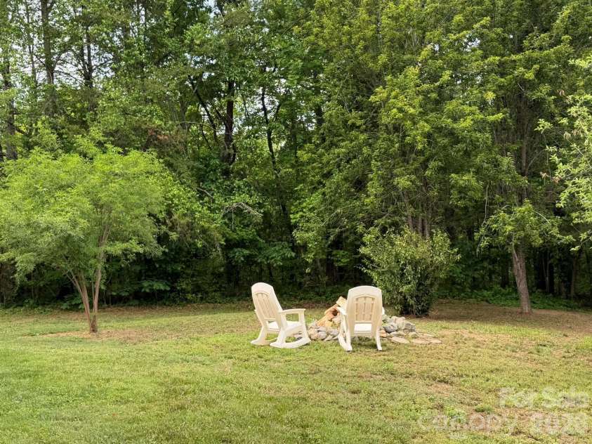2031 Redskin Trail, Iron Station, NC 28080.  MLS# CAR4376461, YatesRealty ID 18686. 