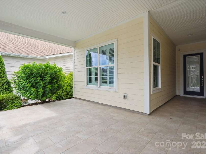 467 Granite Lake Court, Denver, NC 28037.  MLS# CAR4259696, YatesRealty ID 18686. 