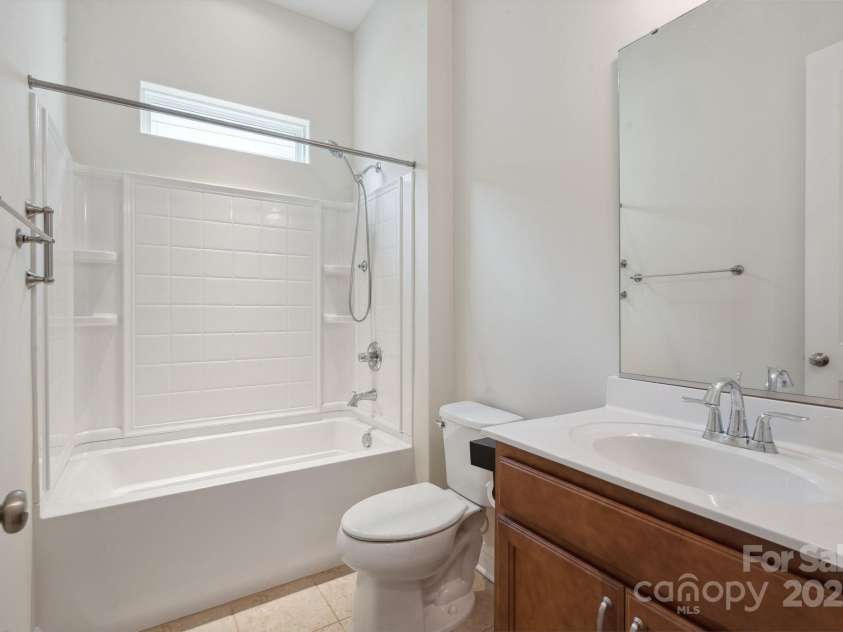 467 Granite Lake Court, Denver, NC 28037.  MLS# CAR4259696, YatesRealty ID 18686. 