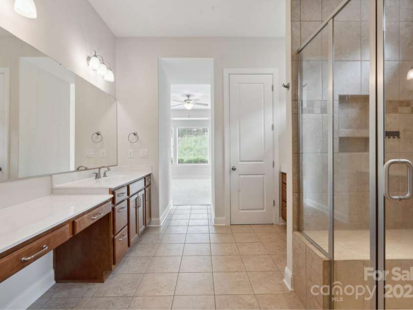 467 Granite Lake Court, Denver, NC 28037.  MLS# CAR4259696, YatesRealty ID 18686. 