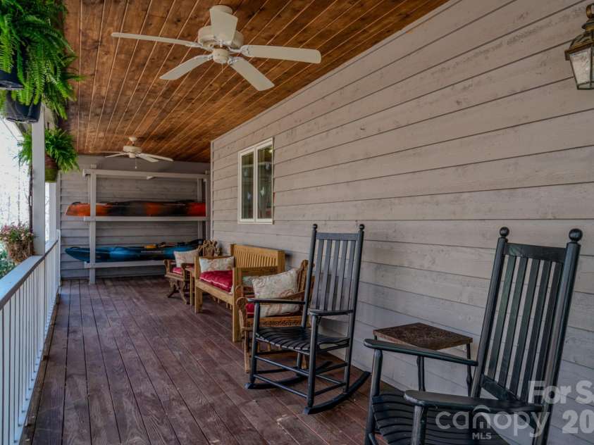 38 Sutton Knob Road, Candler, NC 28715.  MLS# CAR4361951, YatesRealty ID 18692. 