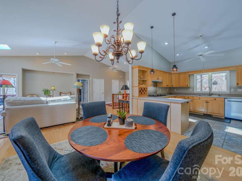 38 Sutton Knob Road, Candler, NC 28715.  MLS# CAR4361951, YatesRealty ID 18692. 