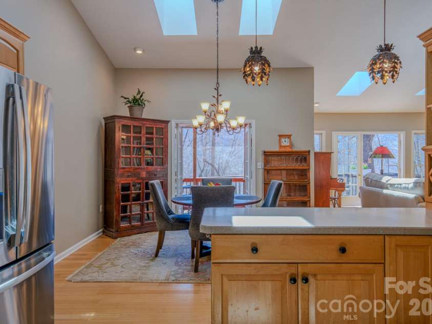 38 Sutton Knob Road, Candler, NC 28715.  MLS# CAR4361951, YatesRealty ID 18692. 