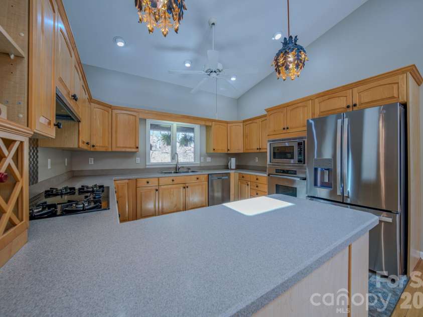 38 Sutton Knob Road, Candler, NC 28715.  MLS# CAR4361951, YatesRealty ID 18692. 
