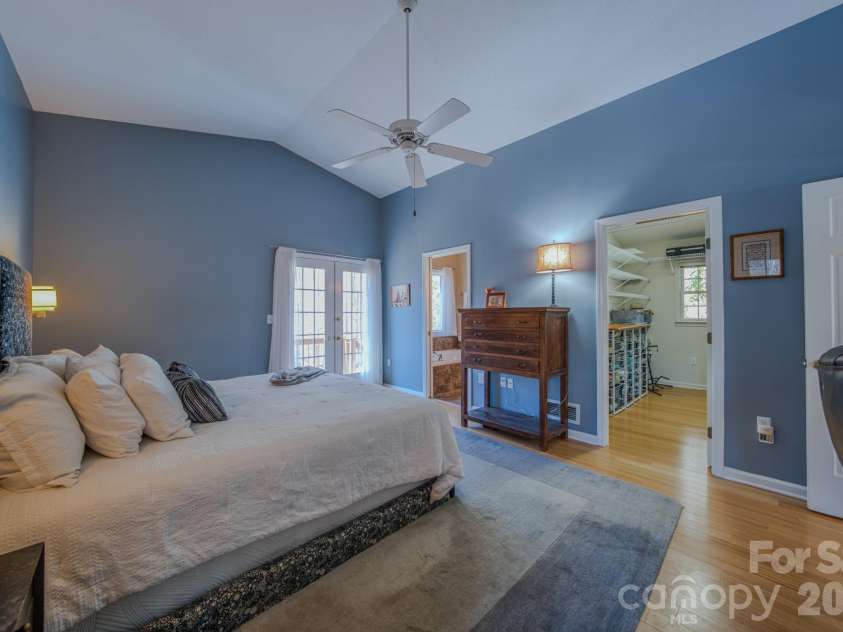 38 Sutton Knob Road, Candler, NC 28715.  MLS# CAR4361951, YatesRealty ID 18692. 