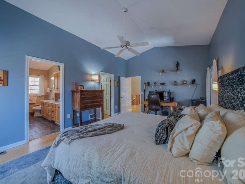38 Sutton Knob Road, Candler, NC 28715.  MLS# CAR4361951, YatesRealty ID 18692. 