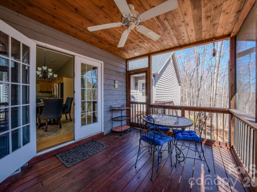 38 Sutton Knob Road, Candler, NC 28715.  MLS# CAR4361951, YatesRealty ID 18692. 