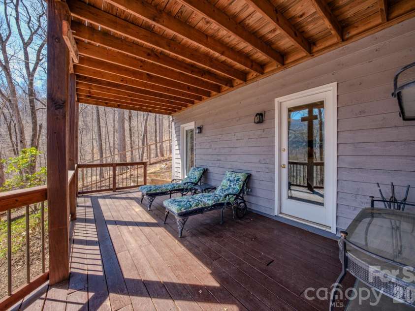 38 Sutton Knob Road, Candler, NC 28715.  MLS# CAR4361951, YatesRealty ID 18692. 