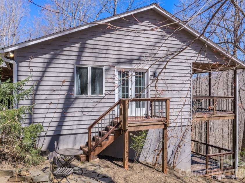 38 Sutton Knob Road, Candler, NC 28715.  MLS# CAR4361951, YatesRealty ID 18692. 