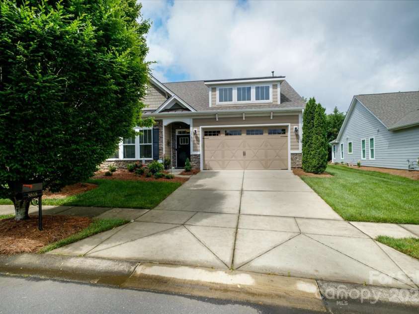 8818 Artesa mill Lane, Charlotte, NC 28214.  MLS# CAR4258220, YatesRealty ID 18692. Front