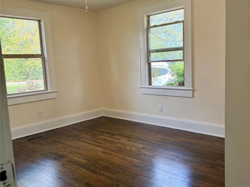 2025 28th Street, Hickory, NC 28601.  MLS# CAR4366195, YatesRealty ID 18693. 