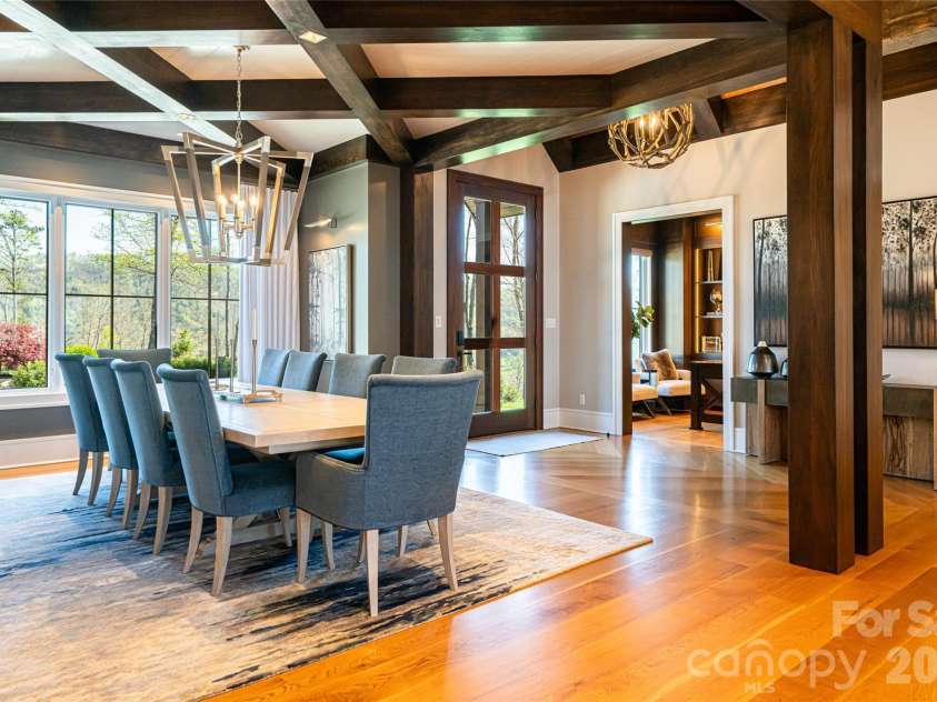 154 Bear View Road, Weaverville, NC 28787.  MLS# CAR4369033, YatesRealty ID 18694. 