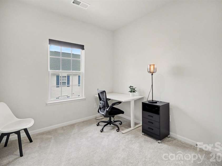 1211 May Apple Drive, Matthews, NC 28104.  MLS# CAR4349780, YatesRealty ID 18695. Spacious 3rd bedroom or office space