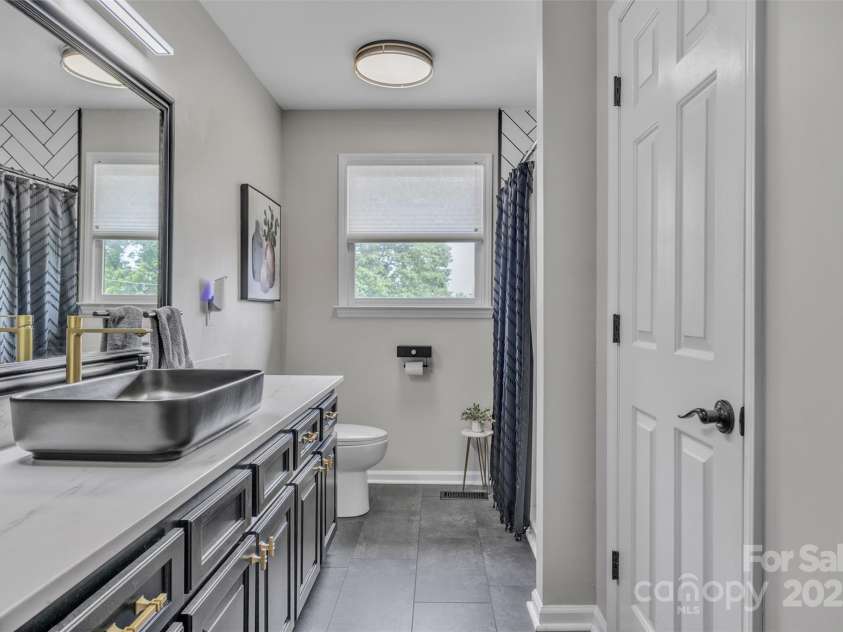 827 River Hills Court, Taylorsville, NC 28681.  MLS# CAR4258577, YatesRealty ID 18695. 