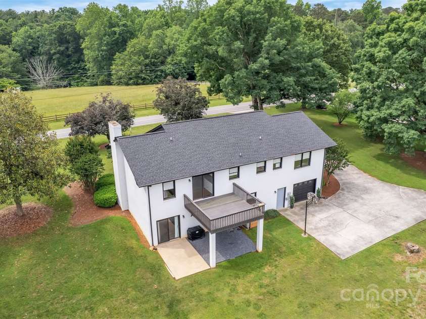 827 River Hills Court, Taylorsville, NC 28681.  MLS# CAR4258577, YatesRealty ID 18695. 