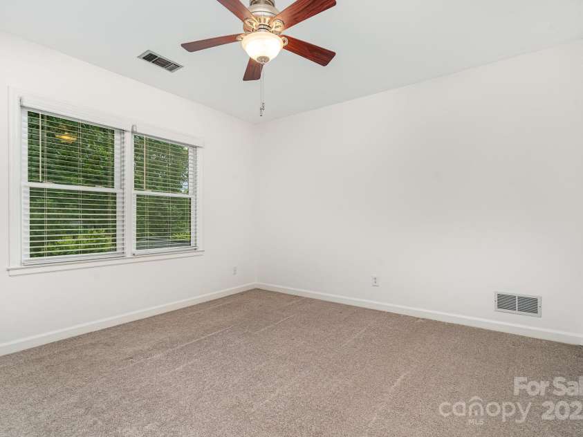 1209 Alfred Street, Charlotte, NC 28211.  MLS# CAR4252796, YatesRealty ID 18696. Bedroom #2