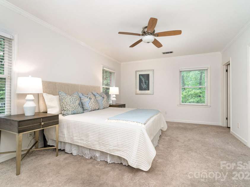 1209 Alfred Street, Charlotte, NC 28211.  MLS# CAR4252796, YatesRealty ID 18696. Primary Bedroom