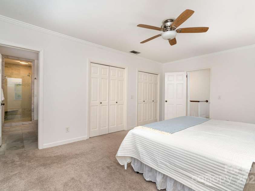 1209 Alfred Street, Charlotte, NC 28211.  MLS# CAR4252796, YatesRealty ID 18696. Primary Bedroom
