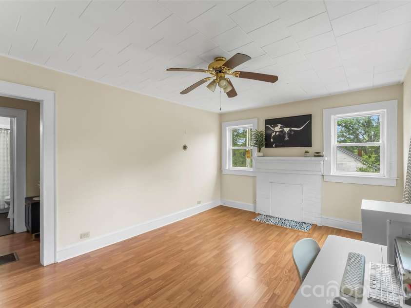 117 North Street, Morganton, NC 28655.  MLS# CAR4376239, YatesRealty ID 18697. 