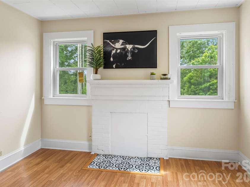 117 North Street, Morganton, NC 28655.  MLS# CAR4376239, YatesRealty ID 18697. 