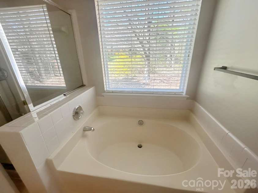 3508 Mayspring Place, Charlotte, NC 28269.  MLS# CAR4362433, YatesRealty ID 18698. 