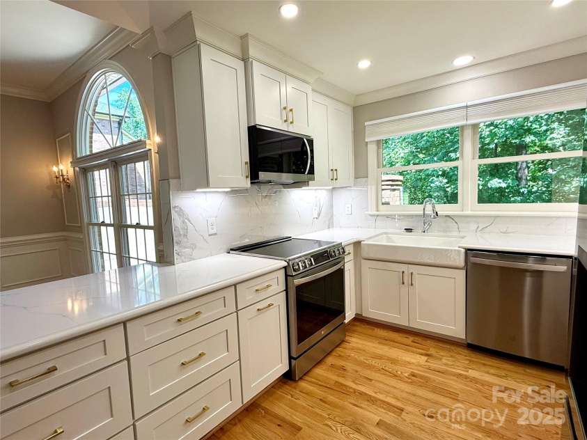 456 Brook Valley Court, Concord, NC 28025.  MLS# CAR4259045, YatesRealty ID 18698. 