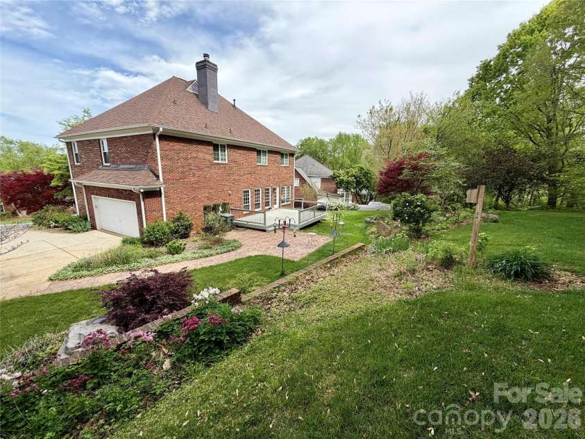 5954 Rathlin Court, Concord, NC 28027.  MLS# CAR4370290, YatesRealty ID 18699. 