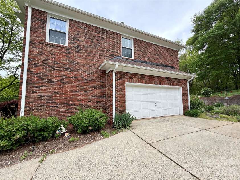 5954 Rathlin Court, Concord, NC 28027.  MLS# CAR4370290, YatesRealty ID 18699. 