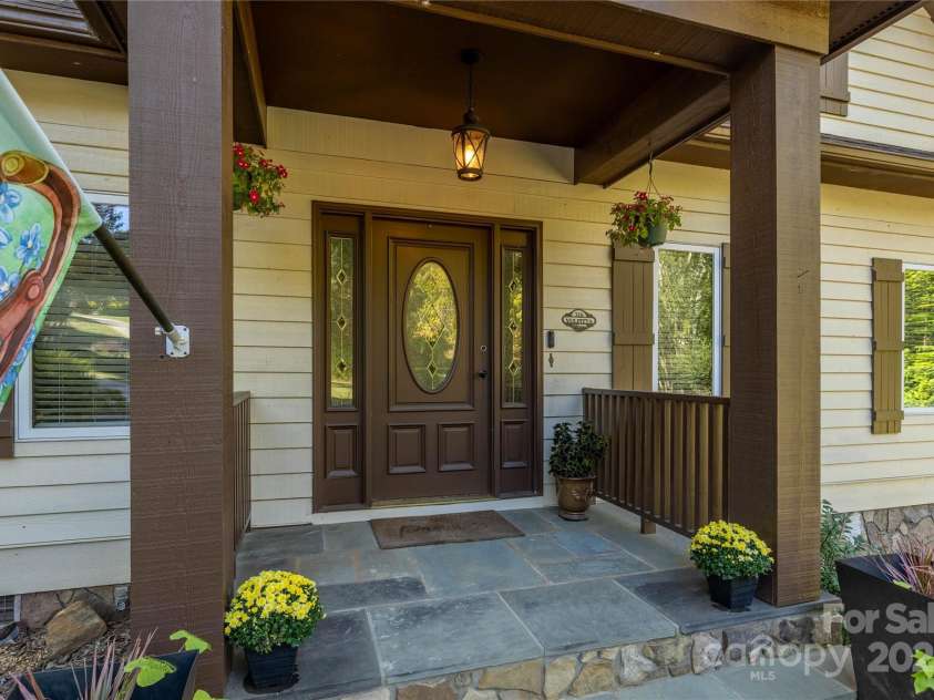 316 Players Ridge Road, Hickory, NC 28601.  MLS# CAR4305590, YatesRealty ID 187. 