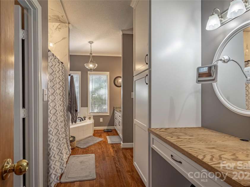 316 Players Ridge Road, Hickory, NC 28601.  MLS# CAR4305590, YatesRealty ID 187. 