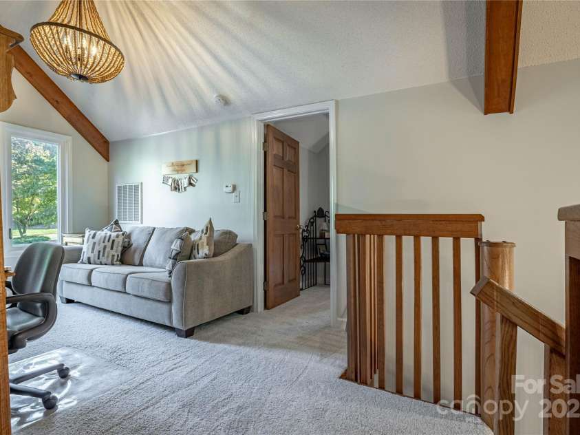 316 Players Ridge Road, Hickory, NC 28601.  MLS# CAR4305590, YatesRealty ID 187. 