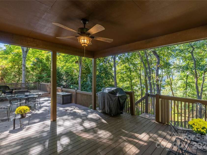 316 Players Ridge Road, Hickory, NC 28601.  MLS# CAR4305590, YatesRealty ID 187. 