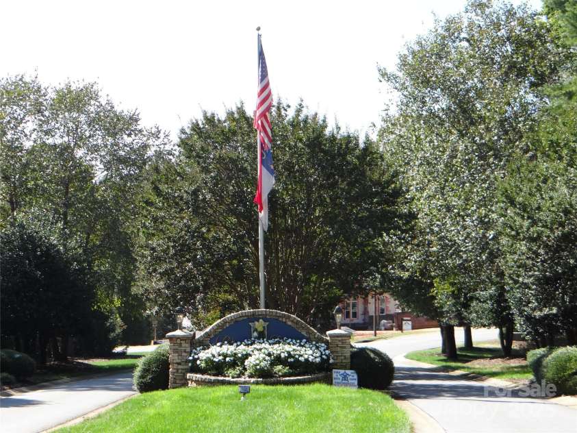 316 Players Ridge Road, Hickory, NC 28601.  MLS# CAR4305590, YatesRealty ID 187. 