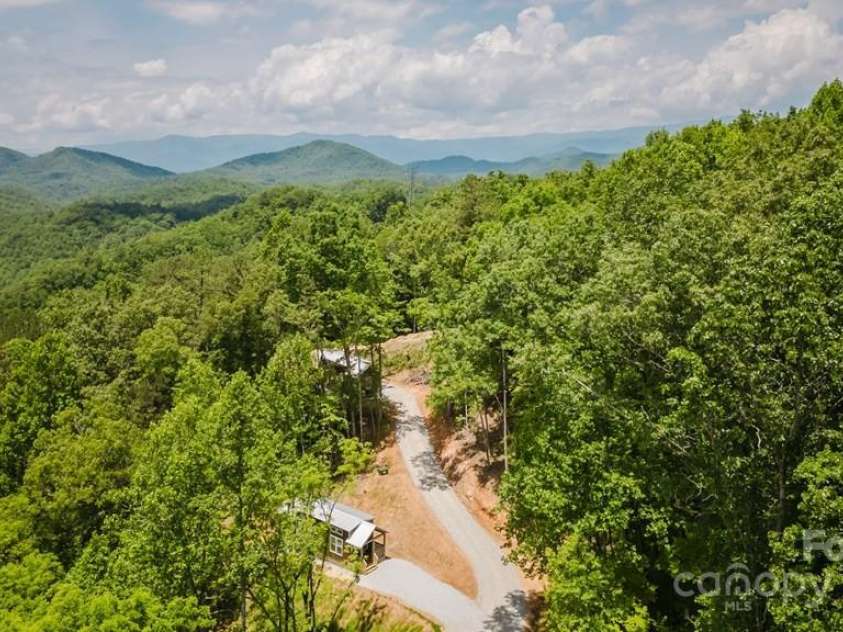 15 Pinehurst Drive, Bryson City, NC 28713.  MLS# CAR4305404, YatesRealty ID 1870. 