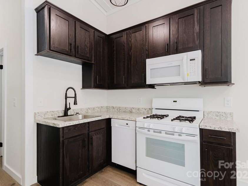 15 Pinehurst Drive, Bryson City, NC 28713.  MLS# CAR4305404, YatesRealty ID 1870. 