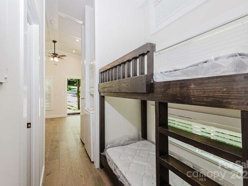 15 Pinehurst Drive, Bryson City, NC 28713.  MLS# CAR4305404, YatesRealty ID 1870. 