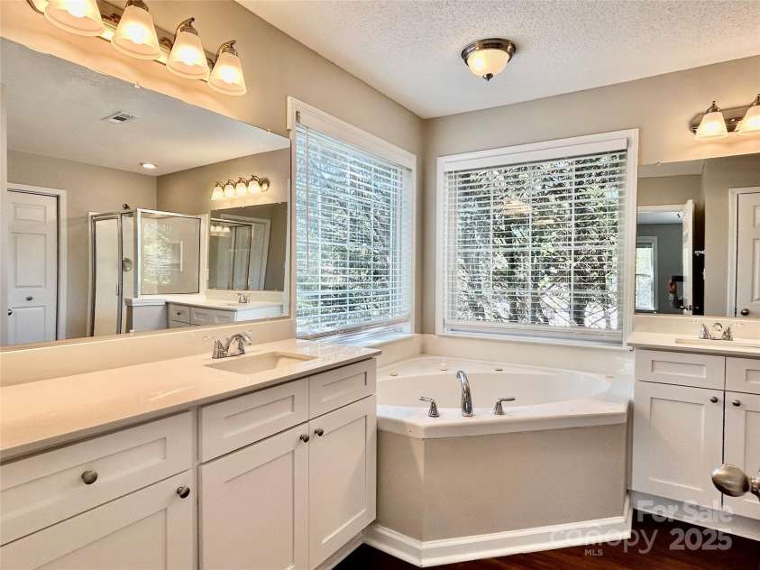 12403 Panthersville Drive, Charlotte, NC 28269.  MLS# CAR4226731, YatesRealty ID 18700. 