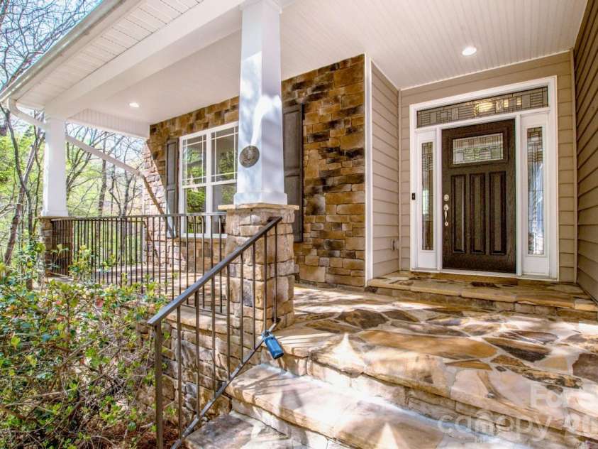 125 Melrose Lane, Mooresville, NC 28117.  MLS# CAR4348843, YatesRealty ID 18700. 