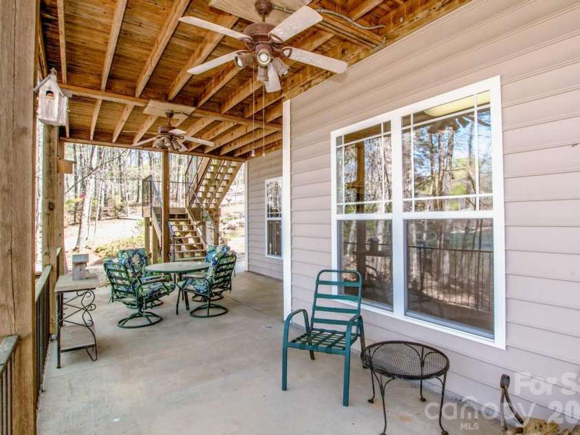 125 Melrose Lane, Mooresville, NC 28117.  MLS# CAR4348843, YatesRealty ID 18700. 